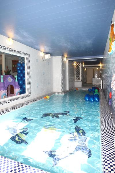 Aquatic Swimming Pool
